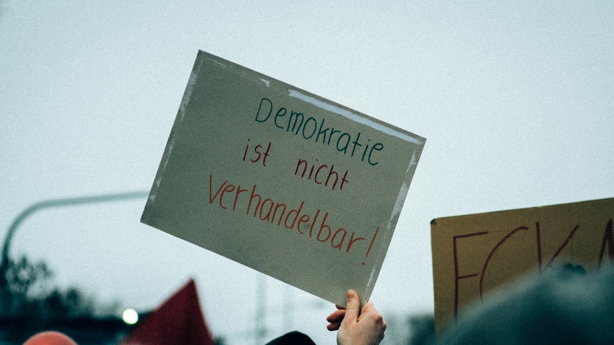 Demonstrationen und Proteste in Gießen, Deutschland gegen die Gründung der neuen rechtsextremistischen AfD Jugendorganisation